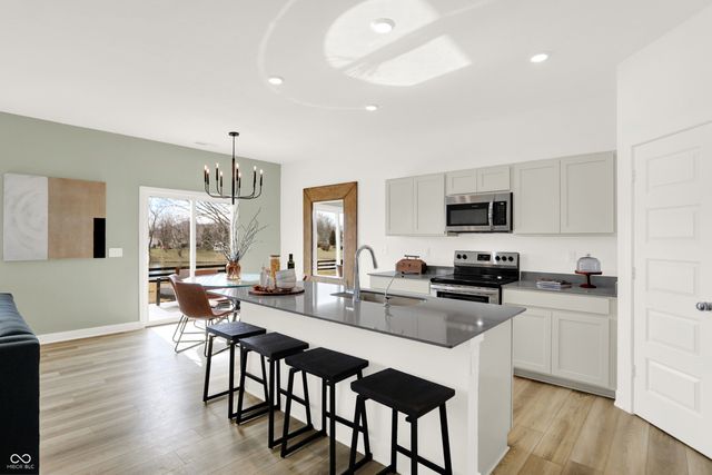 11707 Everland Place, Indianapolis, IN 46235