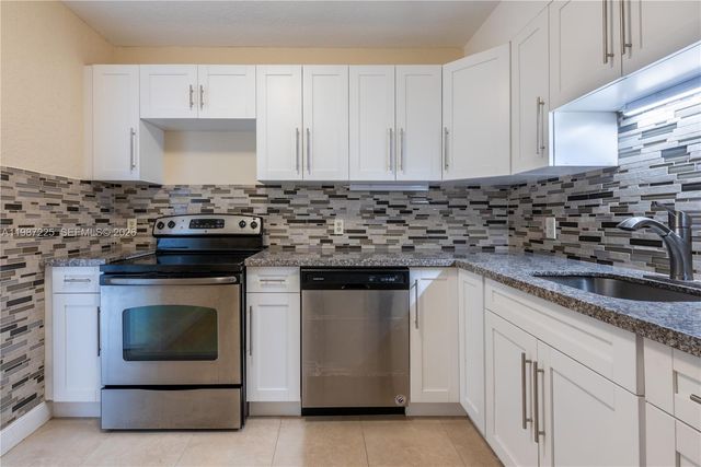 2025 NE 164th St 610, North Miami Beach, FL 33162