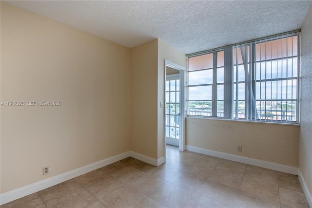 2025 NE 164th St 610, North Miami Beach, FL 33162