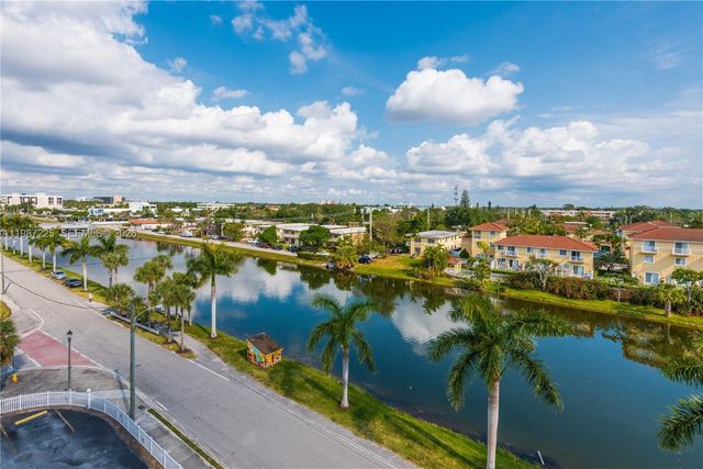 2025 NE 164th St 610, North Miami Beach, FL 33162