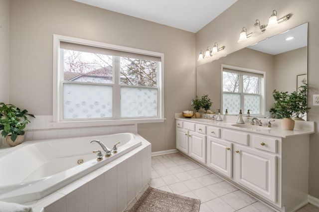 415 Ashmoore Court, Powell, OH 43065