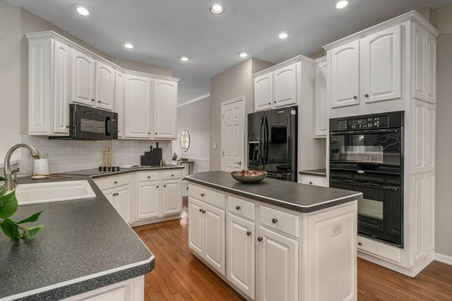 415 Ashmoore Court, Powell, OH 43065