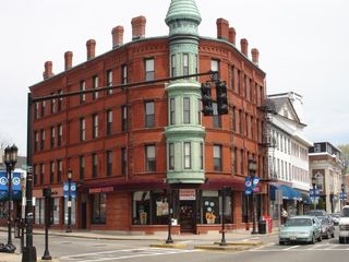 3 Forest 402, Medford, MA 02155