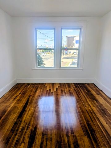 101 Ocean Ave 1R, Salem, MA 01970