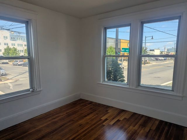 101 Ocean Ave 1R, Salem, MA 01970