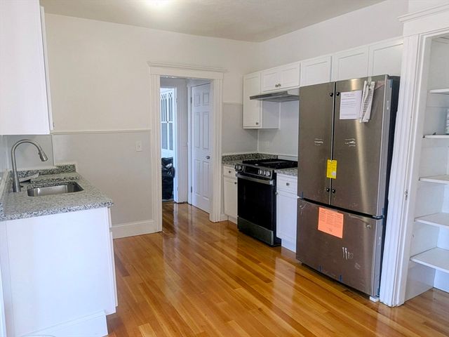 101 Ocean Ave 1R, Salem, MA 01970