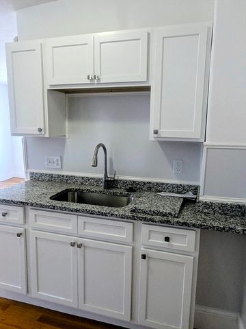 101 Ocean Ave 1R, Salem, MA 01970