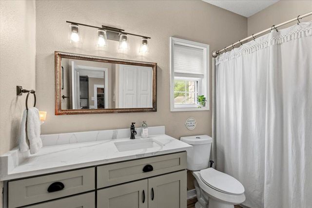 1007 Hidden Hills DR, Dripping Springs, TX 78620