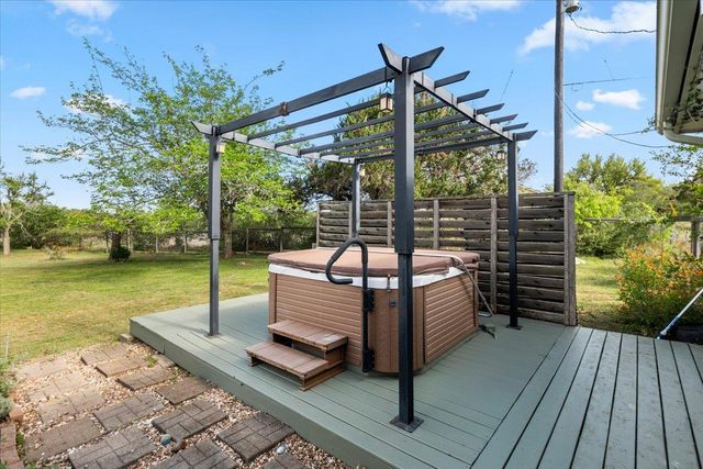 1007 Hidden Hills DR, Dripping Springs, TX 78620