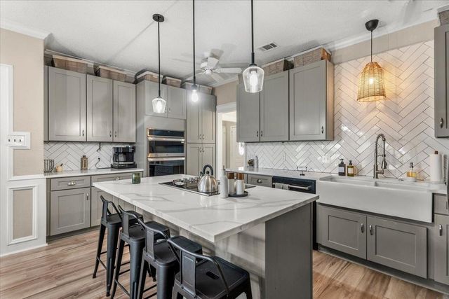 1007 Hidden Hills DR, Dripping Springs, TX 78620