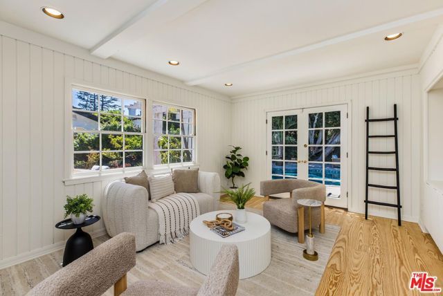 16214 Morrison Street, Encino (los Angeles), CA 91436