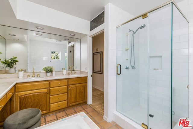 16214 Morrison Street, Encino (los Angeles), CA 91436
