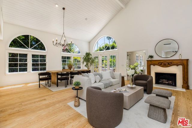16214 Morrison Street, Encino (los Angeles), CA 91436