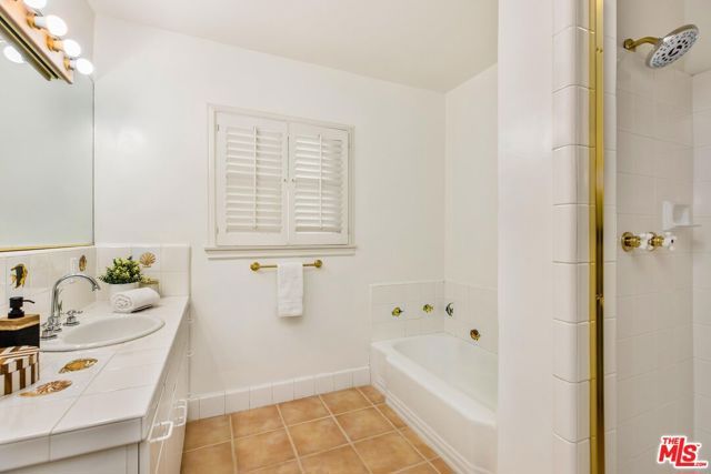 16214 Morrison Street, Encino (los Angeles), CA 91436