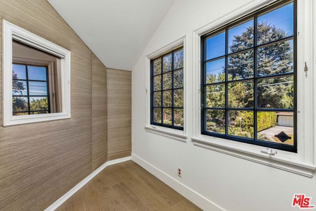 16214 Morrison Street, Encino (los Angeles), CA 91436