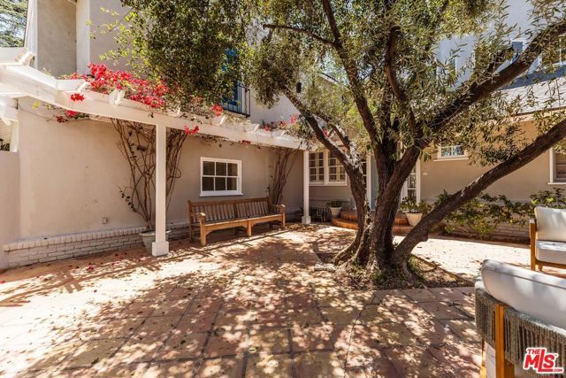 16214 Morrison Street, Encino (los Angeles), CA 91436