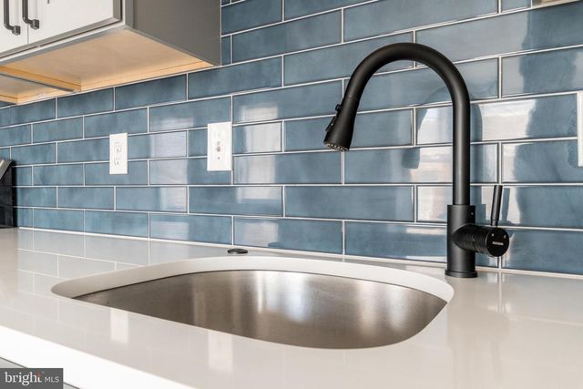 2914 W OXFORD ST, Philadelphia, PA 19121