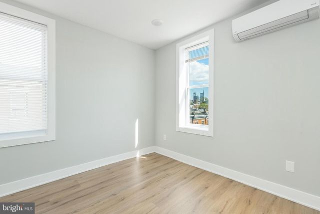 2914 W OXFORD ST, Philadelphia, PA 19121