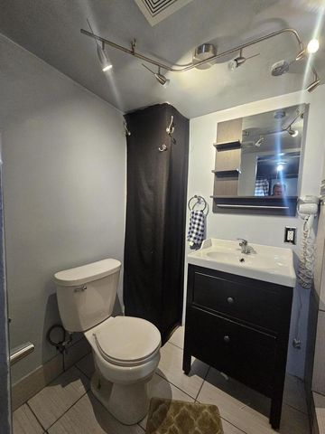 3049 S Hanson AVENUE, Milwaukee, WI 53207