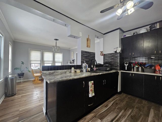 3049 S Hanson AVENUE, Milwaukee, WI 53207