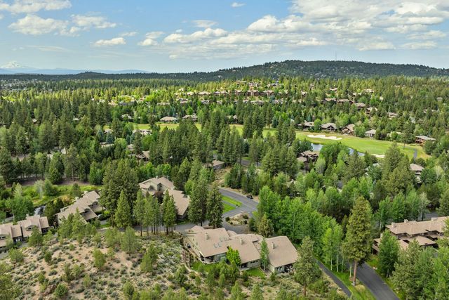 19651 Painted Ridge Loop, Bend, OR 97702