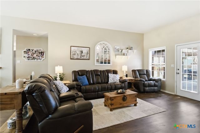 1354 Dawnridge Drive, Canyon Lake, TX 78133