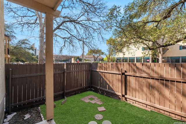 8702 Village Dr Apt 302, San Antonio, TX 78217