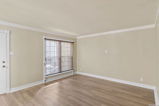 8702 Village Dr Apt 302, San Antonio, TX 78217