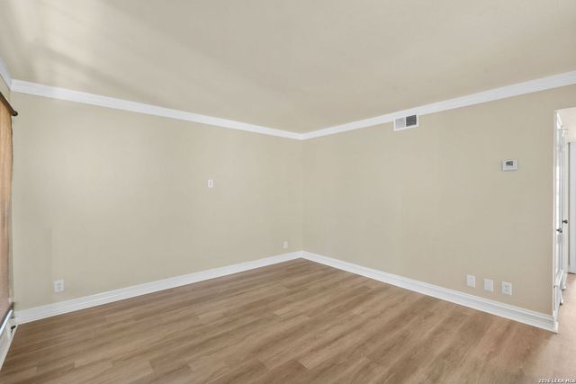 8702 Village Dr Apt 302, San Antonio, TX 78217