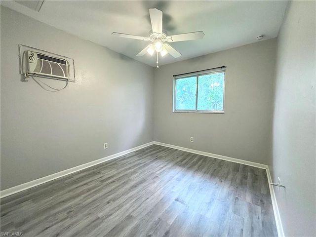 1720 SE Santa Barbara PL, Cape Coral, FL 33990