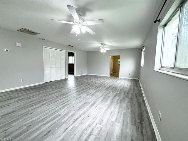 1720 SE Santa Barbara PL, Cape Coral, FL 33990