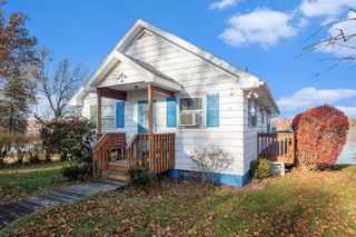 24998 Lake Shore Drive, Wayne Twp, MI 49047