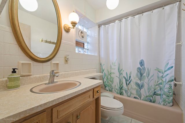 1121 N Northwest Highway, Park Ridge, IL 60068