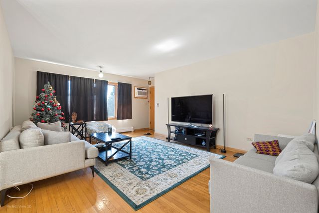 1121 N Northwest Highway, Park Ridge, IL 60068