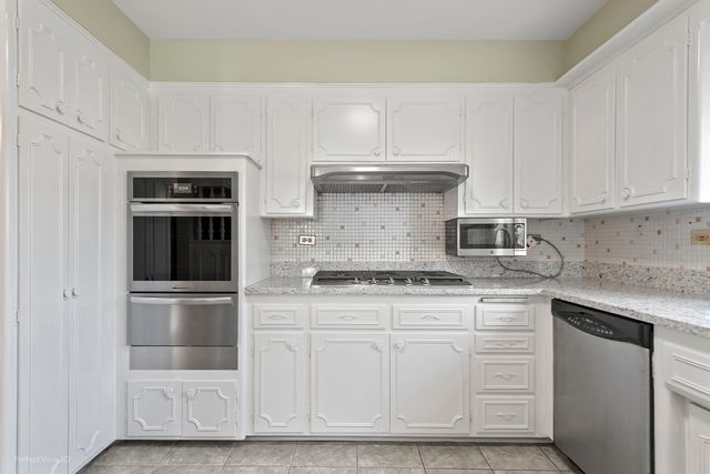 1121 N Northwest Highway, Park Ridge, IL 60068