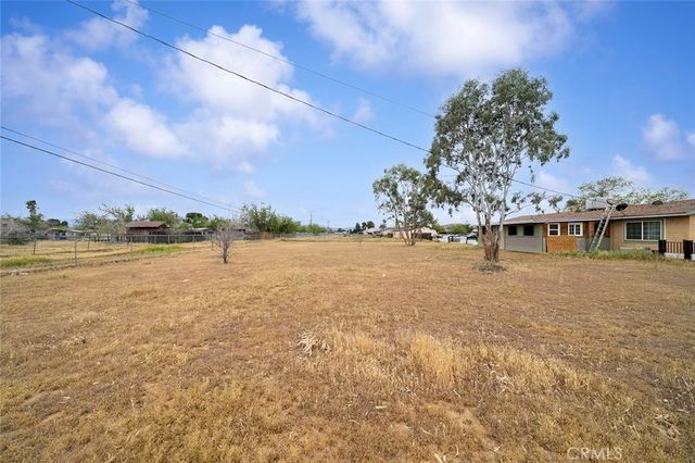 15967 Wichita Road, Apple Valley, CA 92307