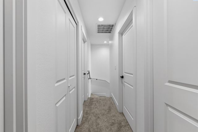 10562 Clearwater Dr, Kennewick, WA 99336