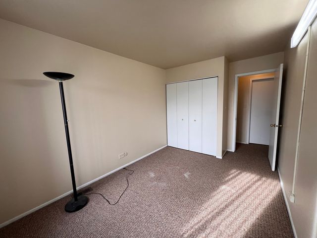 951 Wilshire Court 14-4, Vernon Hills, IL 60061