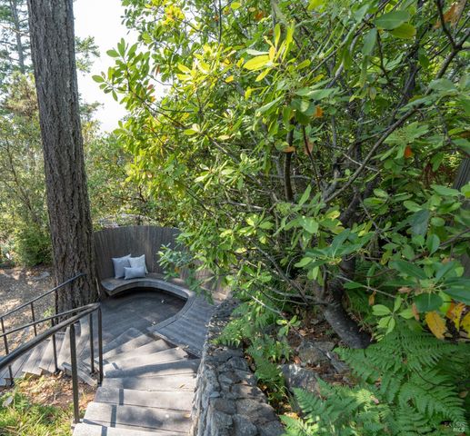 46900 Gypsy Flat Rd, Gualala, CA 95445