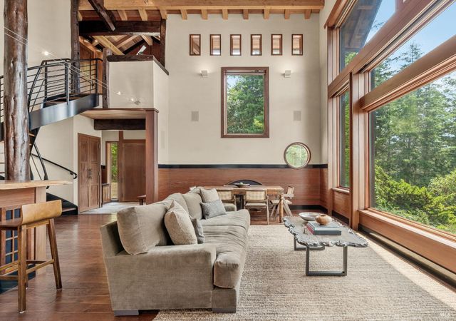 46900 Gypsy Flat Rd, Gualala, CA 95445