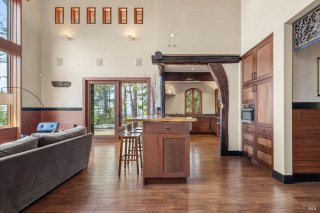 46900 Gypsy Flat Rd, Gualala, CA 95445