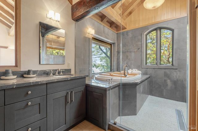 46900 Gypsy Flat Rd, Gualala, CA 95445