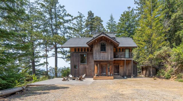 46900 Gypsy Flat Rd, Gualala, CA 95445