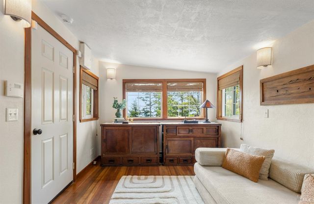 46900 Gypsy Flat Rd, Gualala, CA 95445