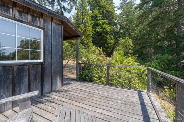 46900 Gypsy Flat Rd, Gualala, CA 95445