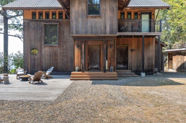 46900 Gypsy Flat Rd, Gualala, CA 95445