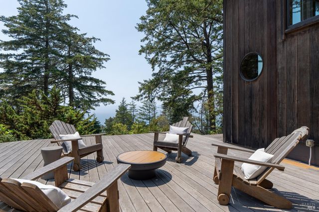 46900 Gypsy Flat Rd, Gualala, CA 95445