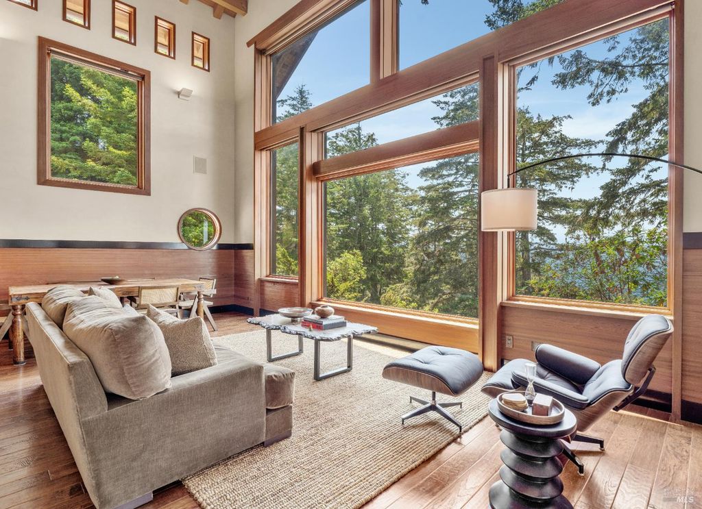 46900 Gypsy Flat Rd, Gualala, CA 95445