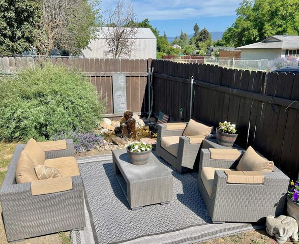 8424 E Valleyway Ave, Spokane Valley, WA 99212
