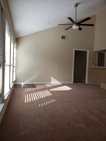 1307 Boardwalk Street, Arlington, TX 76011